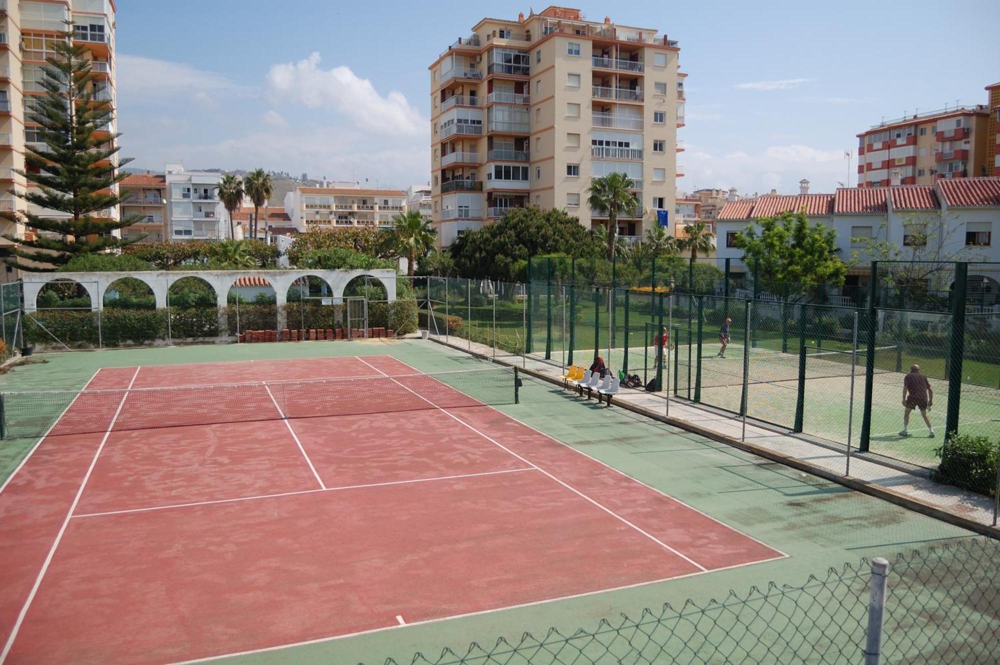 Apartamentos Euromar Playa Torrox Esterno foto